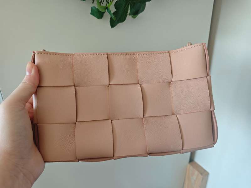 33  pink bag leather