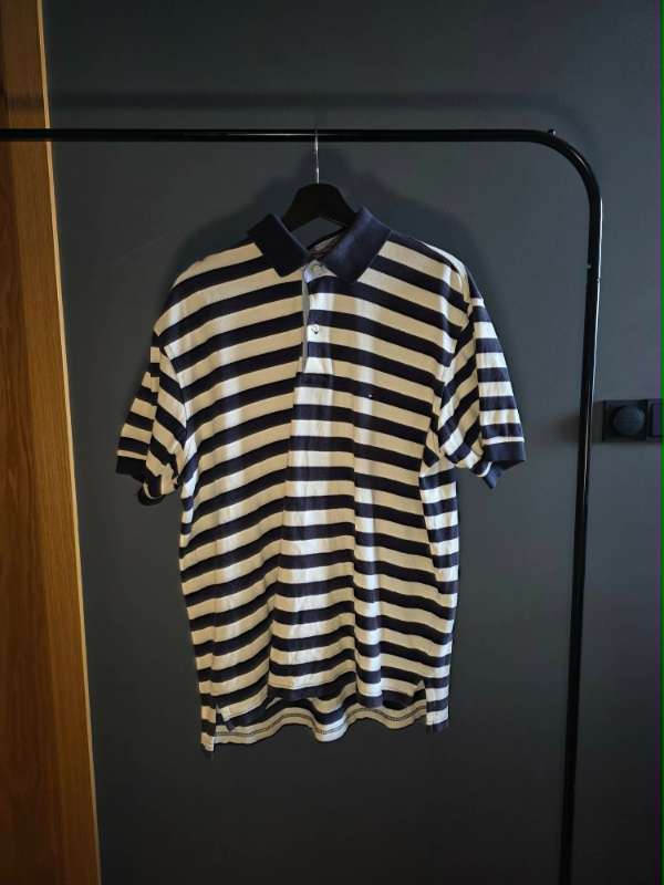 Tommy Hilfiger röndóttur stuttermabolur