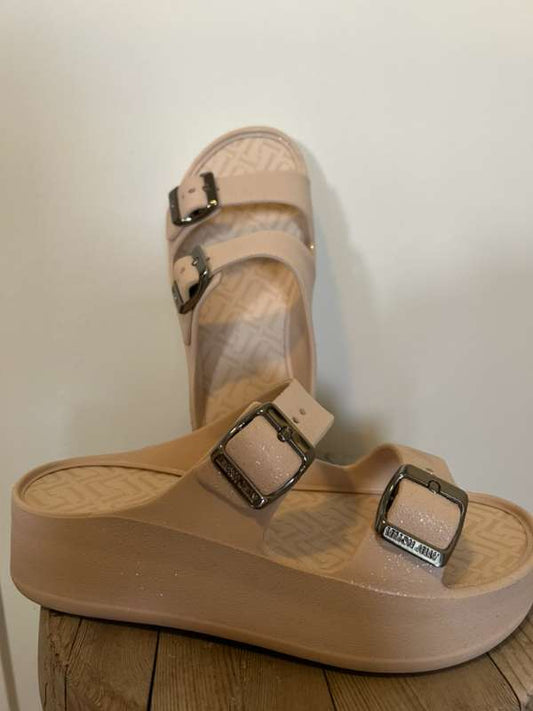 Bleikir sandalar, þykkur botn, plast, nýtt