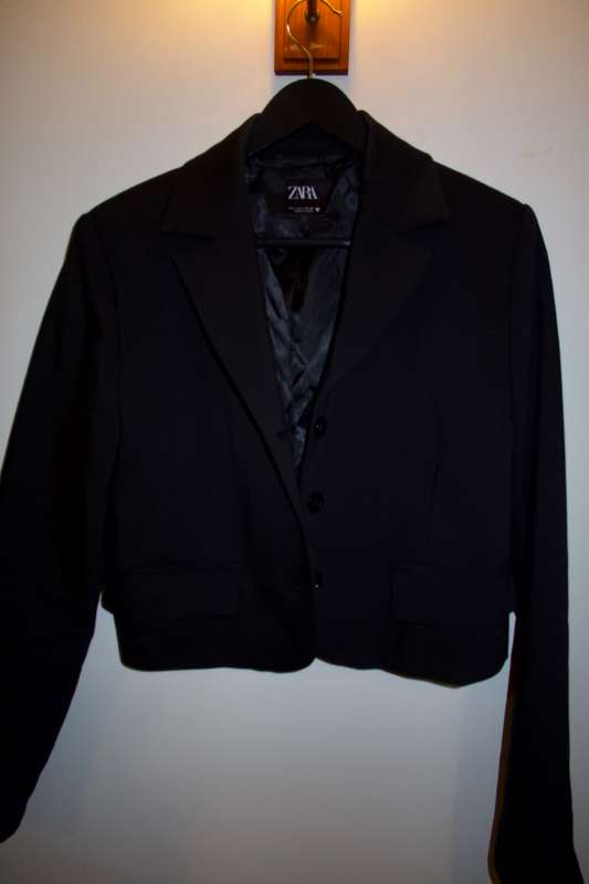 Zara stuttur svartur blazer
