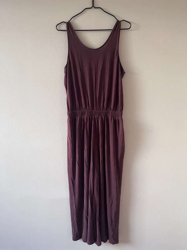 Burgundy samfestingur OYSHO