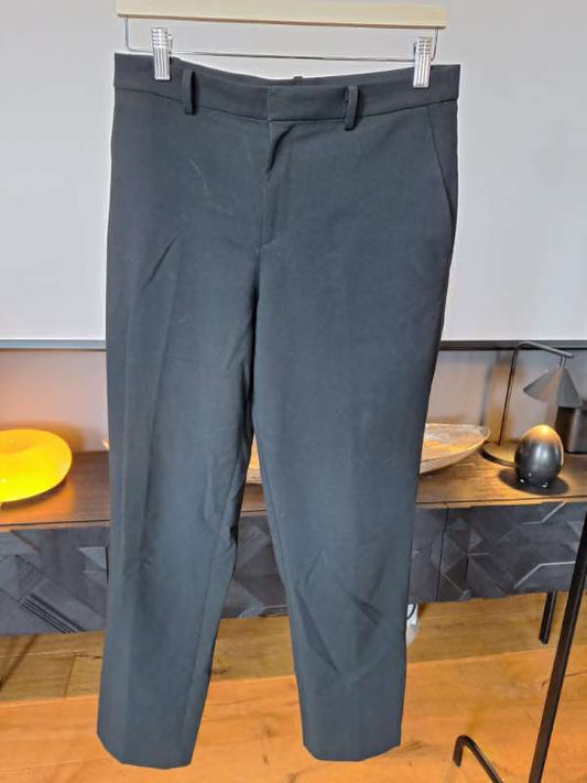 Svartar Uniqlo business buxur