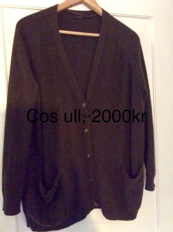 COS hneppt ullarpeysa, dökkbrún