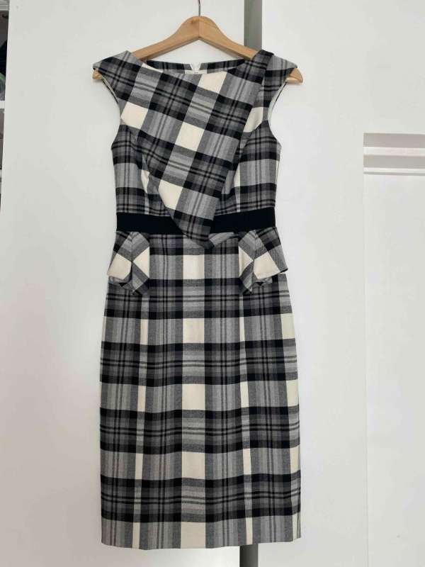 Karen Millen köflóttur kjóll