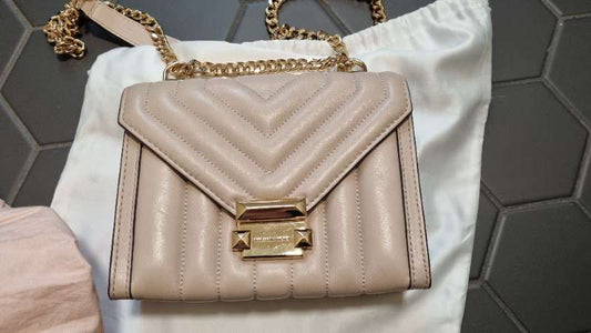 Michael Kors taska