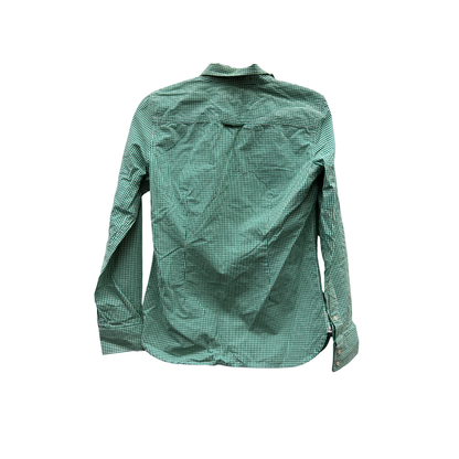 Skyrta grænköflótt