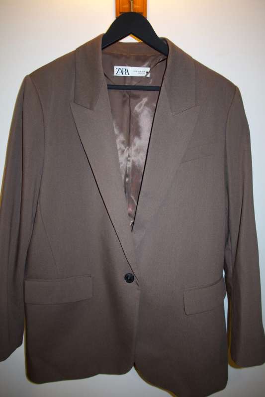Brúnn Zara blazer