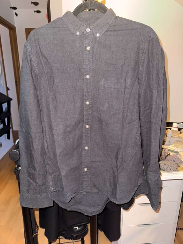 H&M regular fit grá skirta