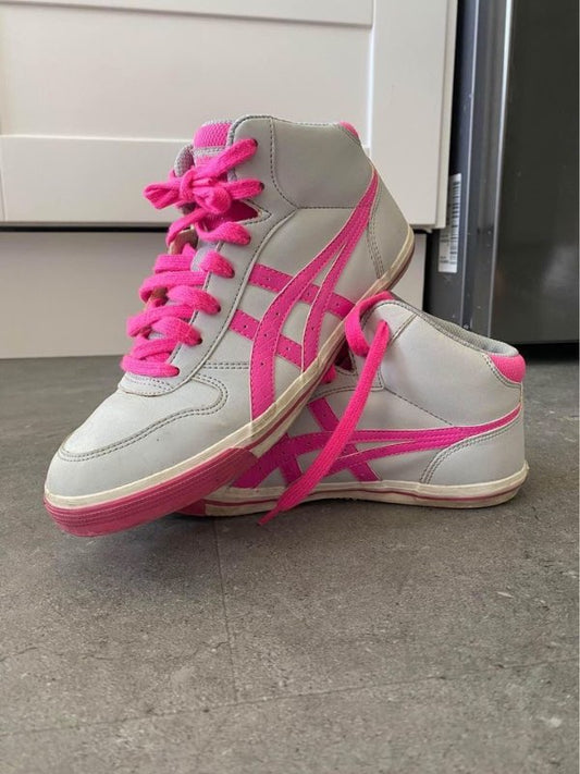 onitsuka tiger pink shoes