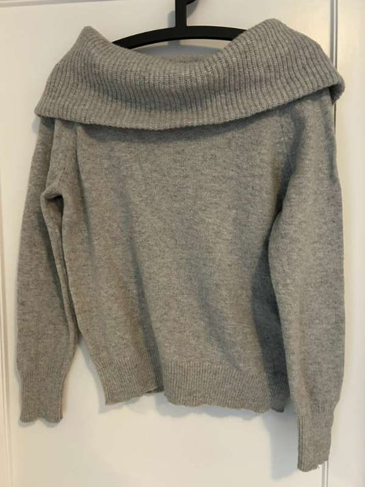 Uniqlo peysa, 60% ull