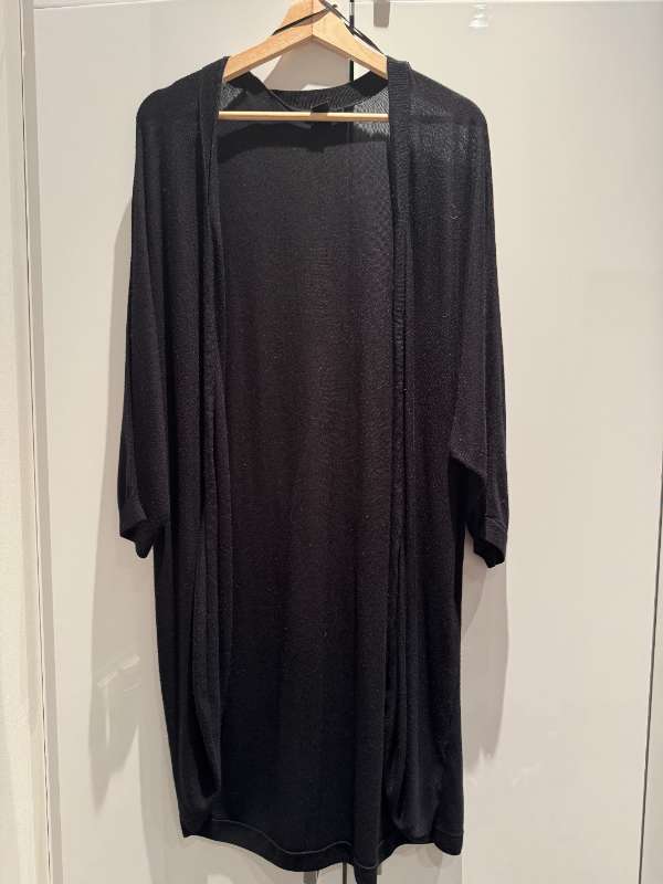 H&M svört síð golla