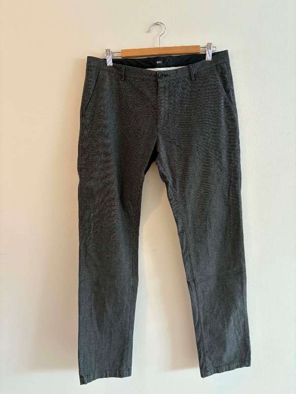 Hugo boss gráar 50/34