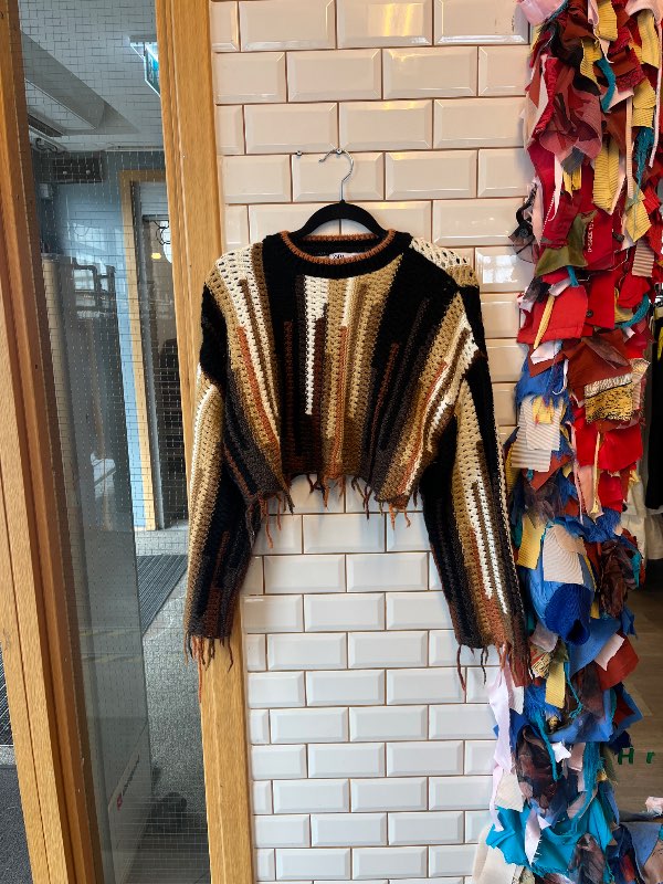 Zara stutt kögurpeysa