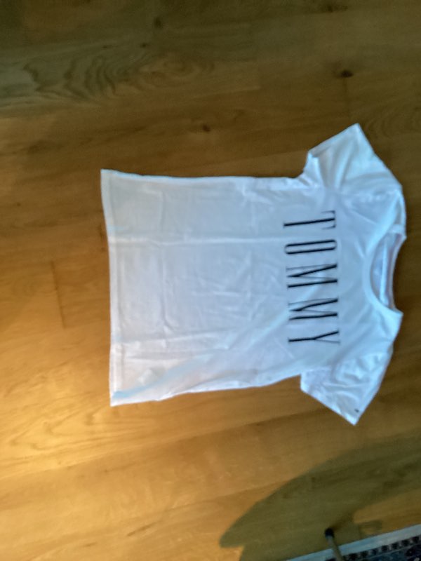 Stuttermabolur - Tommy Hilfiger
