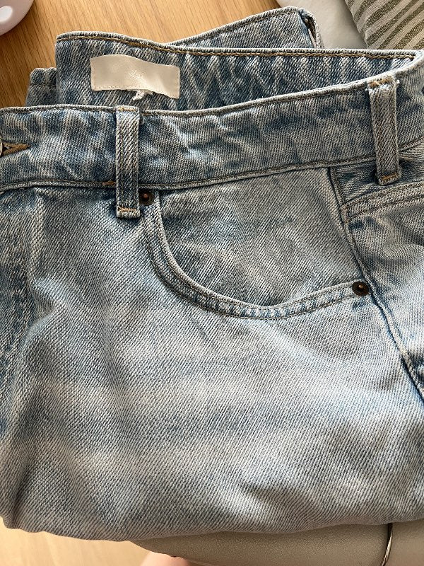 H&M ljósar gallabuxur