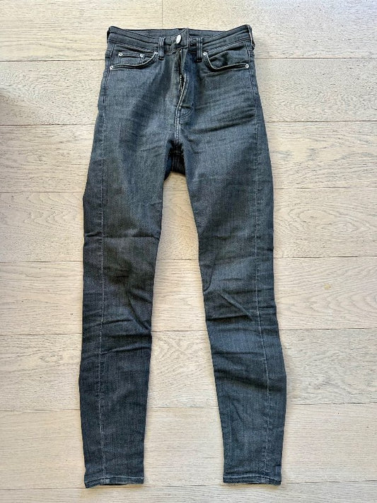 Gallabuxur / Weekday