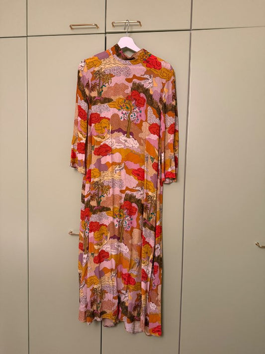 Stine Goya appelsínugulur kjóll