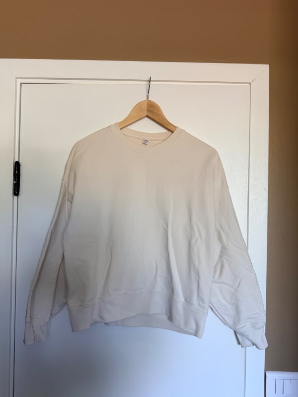 Uniqlo peysa ljós