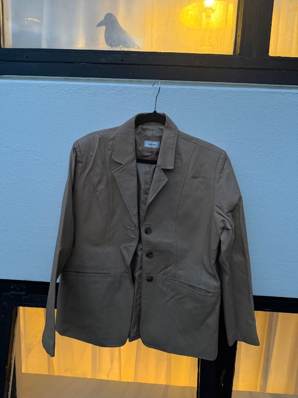 Vintage lightbrown leather jacket