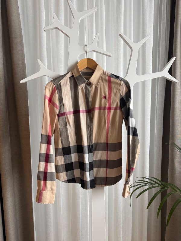 Burberry skyrta