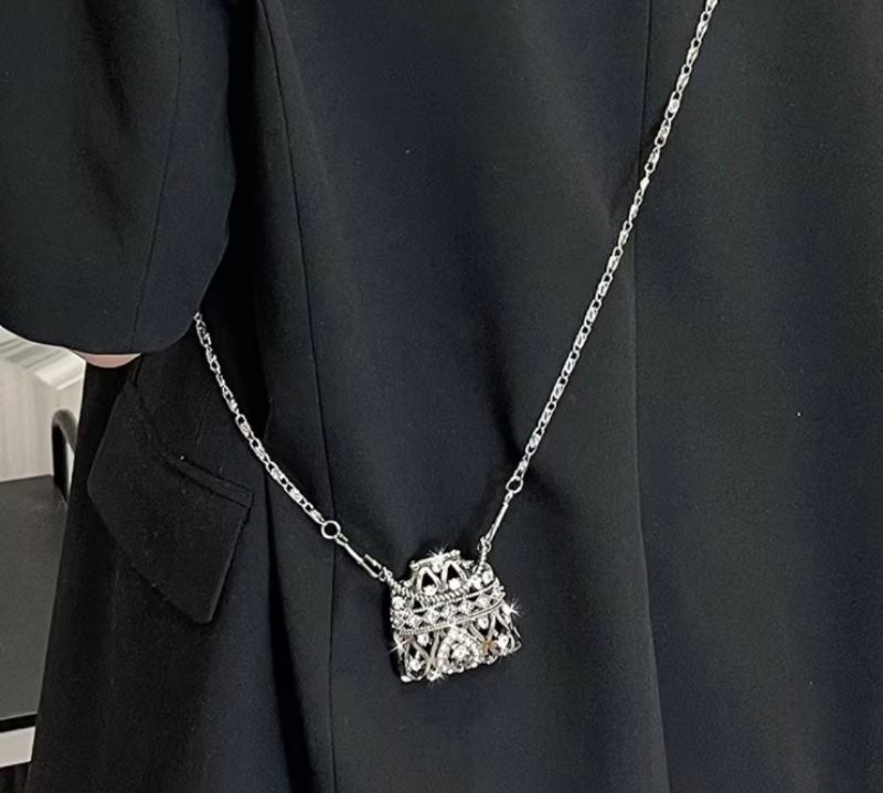Silver mini handbag pendant necklace
