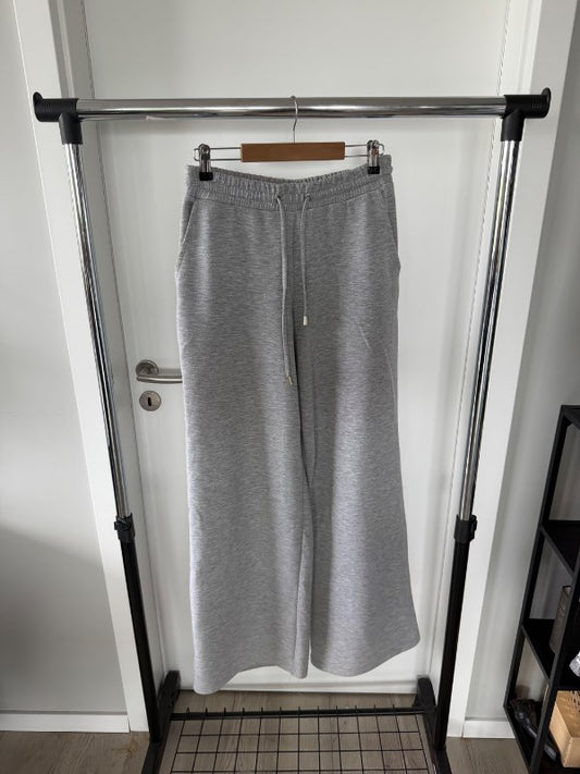 Jogging buxur, gráar - Stradivarius
