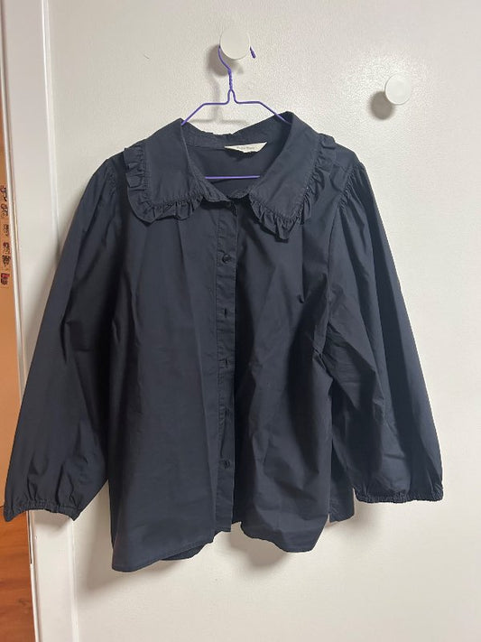 Part Two black skyrta