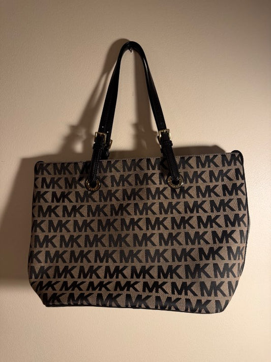Michael Kors MK taska