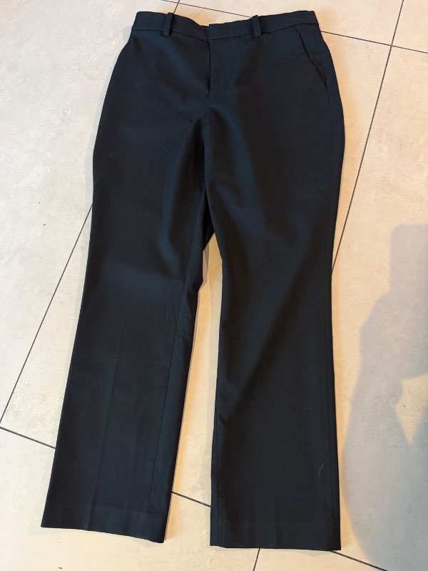Uniqlo svartar buxur