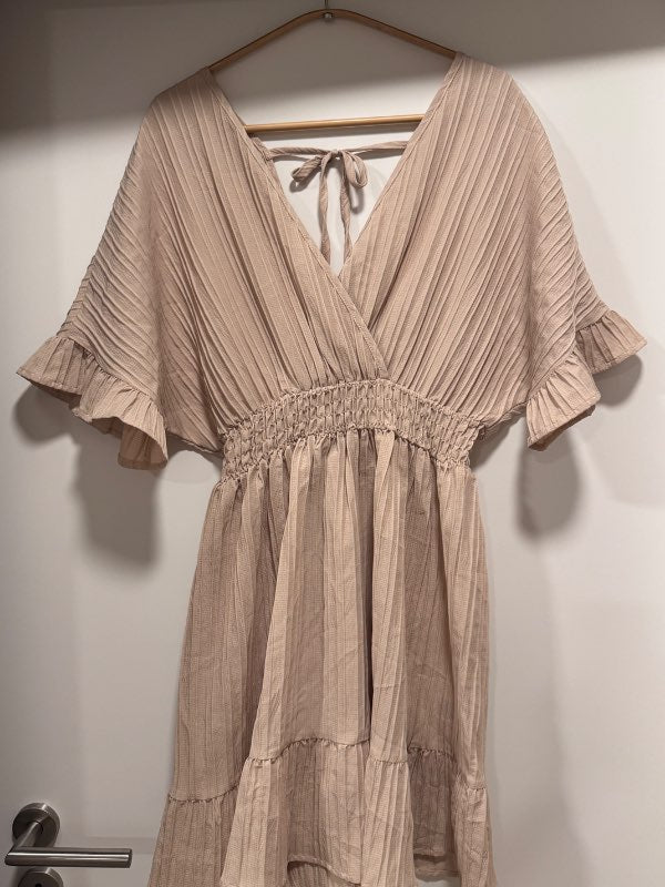 Beige kjoll