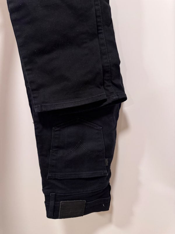 Levis buxur