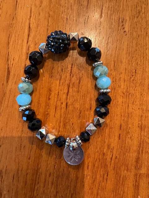 Grænt og svart armband