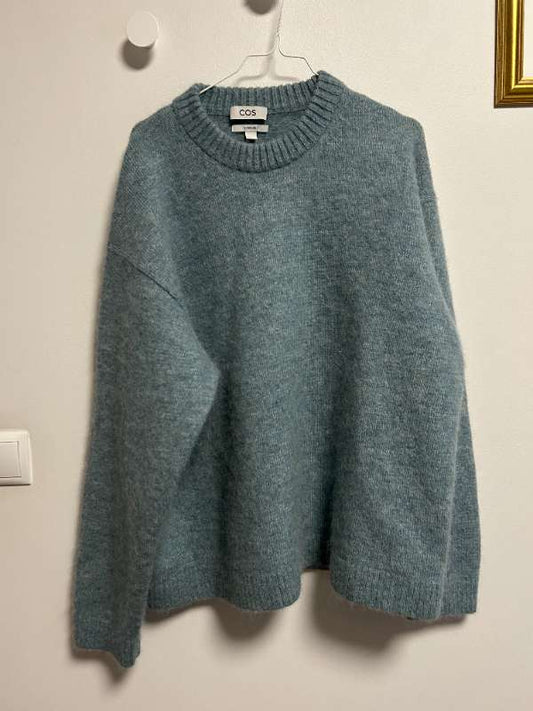 Cos 100%ullarpeysa grænblá oversized