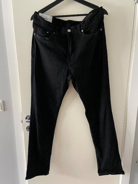 black jeans Slim fit