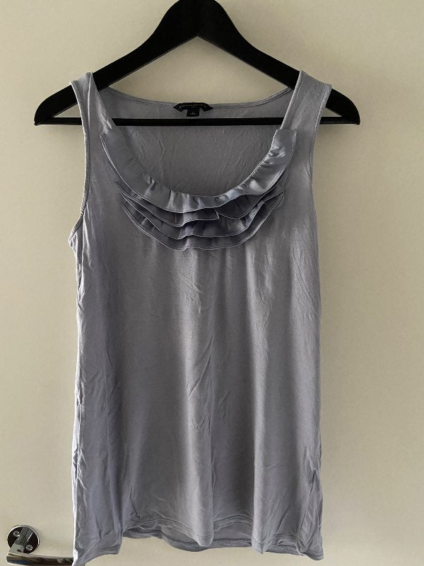 grey ruffled tank top