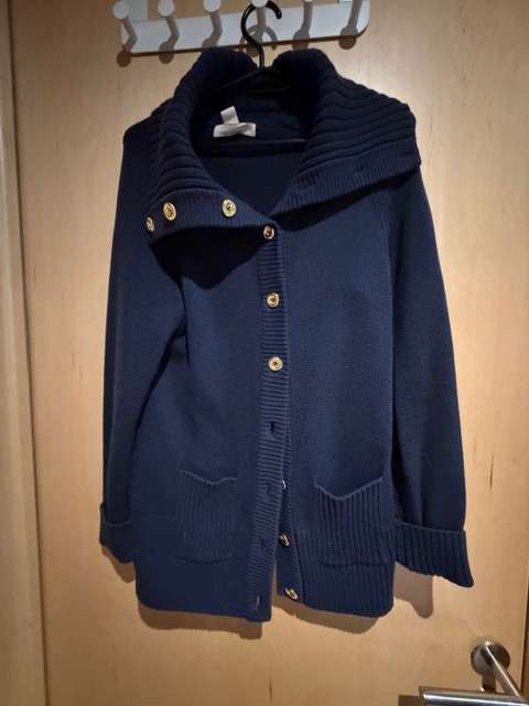 Peysa by Banana Republic