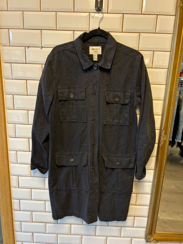 Síð svört overshirt