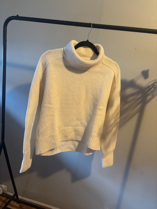 Massimo Dutti ullarpeysa