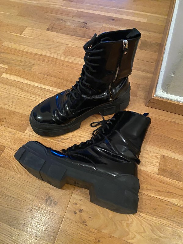 Vic Matiē boots