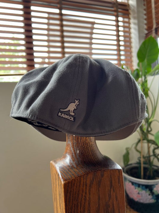 Kangol húfa - hrá