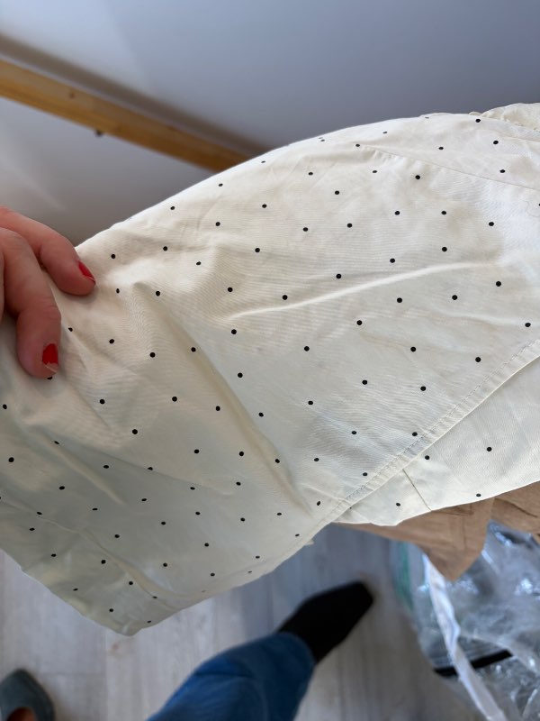 Hvít doppótt wrap skyrta stutterma