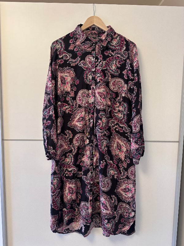 Skyrtukjóll munstraður