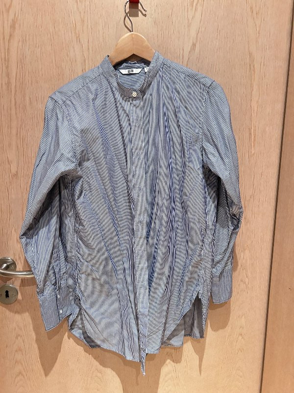Uniqlo röndótt skyrta