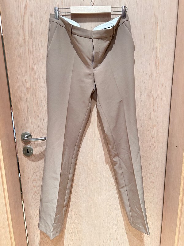 Neo Noir tan buxur 30