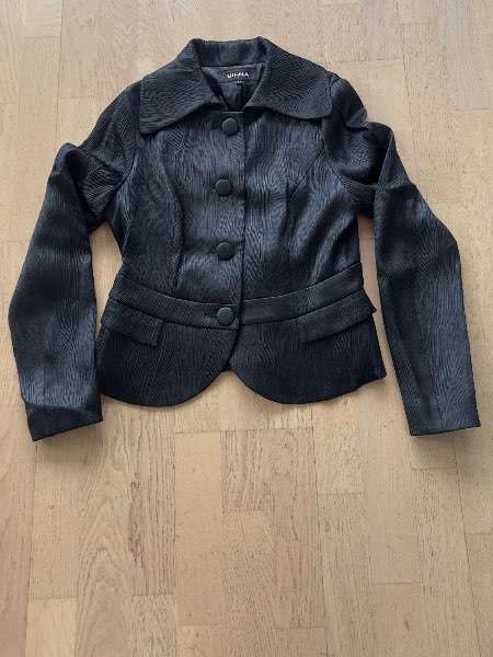BIRNA black blazer