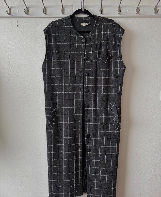 Vesti/kjóll grár/hvítur köflóttur