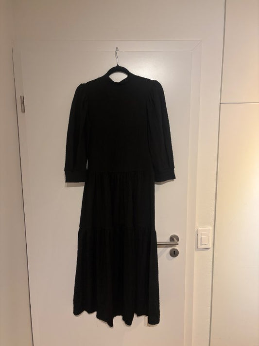 Svartur kjóll InWear