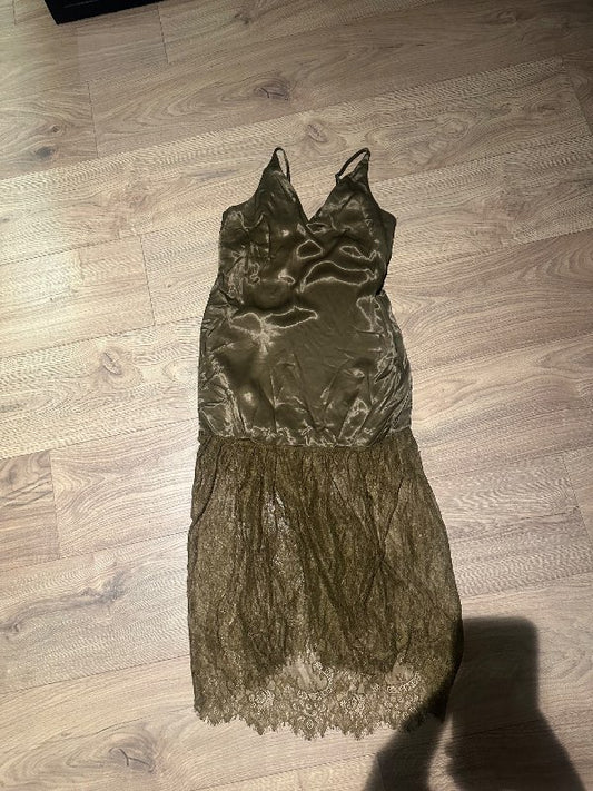 Asos brúnn kjóll