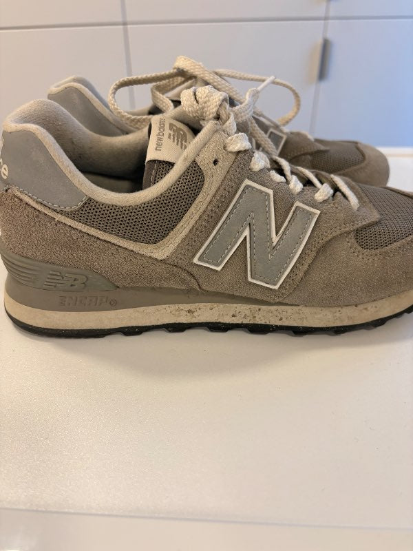 New Balance strigaskór gráir