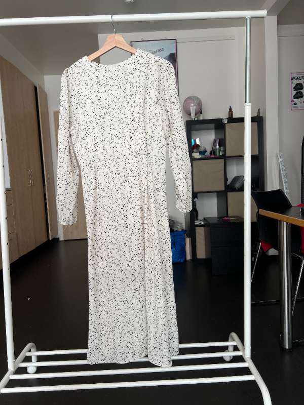 Korean dress dots